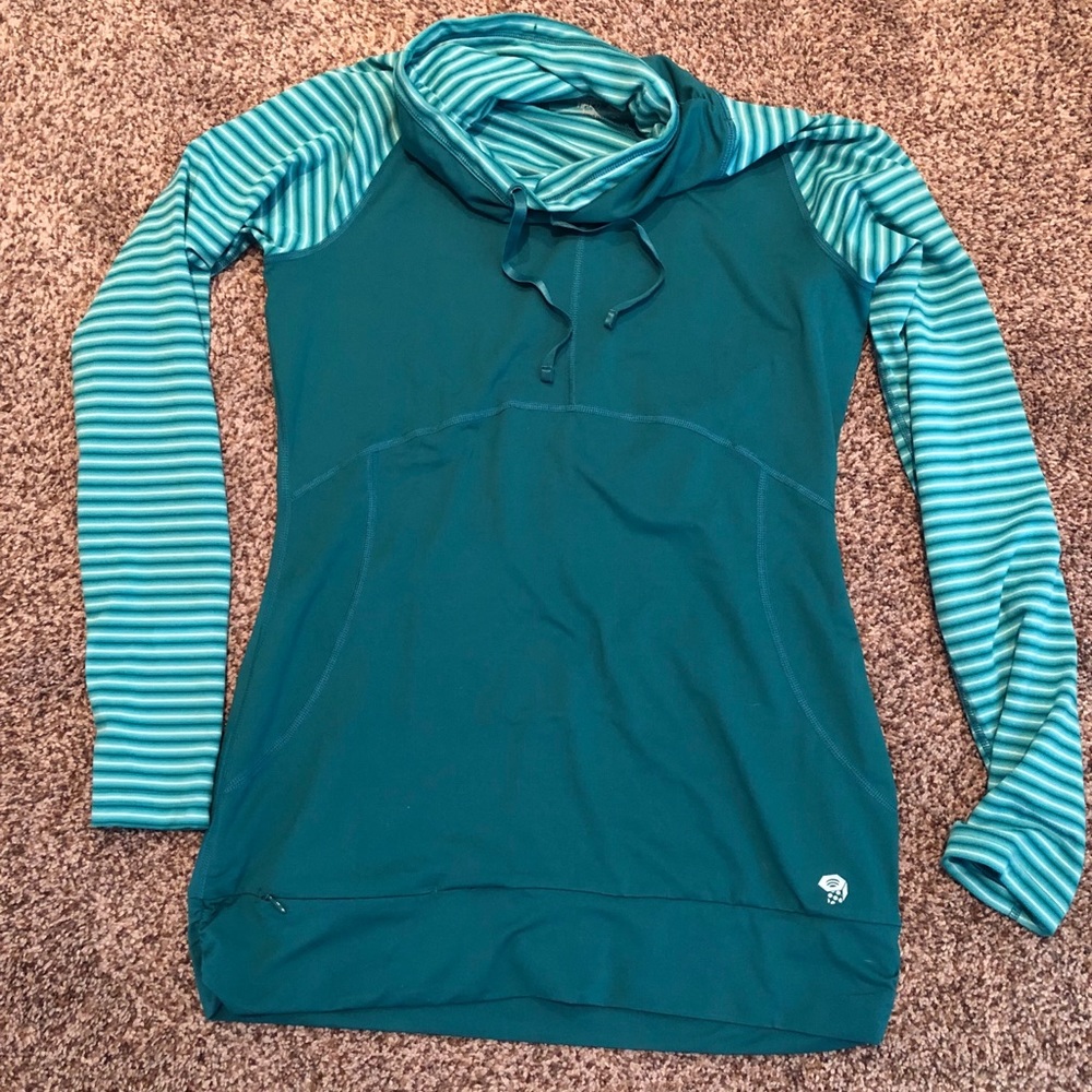 Mountain Hardwear long sleeve top